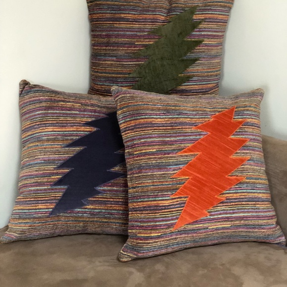 ⚡️Chenille Grateful Dead Bolt Pillows⚡️ - Picture 5 of 6